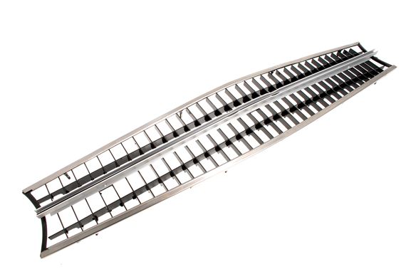 tr6-821295 Grille