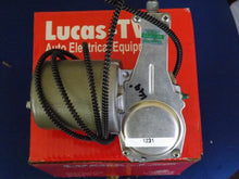 Load image into Gallery viewer, TR6-GEX7708 Wiper motor new with transmission cable
